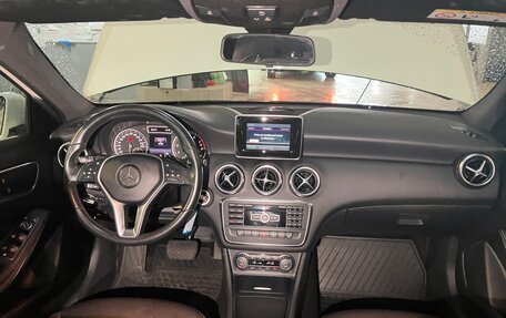 Mercedes-Benz A-Класс, 2015 год, 1 800 000 рублей, 7 фотография