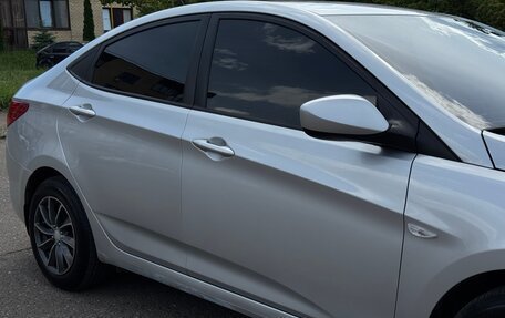Hyundai Solaris II рестайлинг, 2014 год, 830 000 рублей, 5 фотография