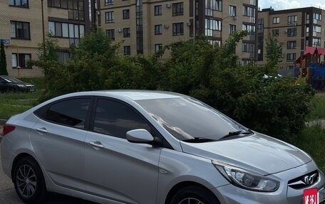 Hyundai Solaris II рестайлинг, 2014 год, 830 000 рублей, 3 фотография