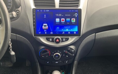 Hyundai Solaris II рестайлинг, 2014 год, 830 000 рублей, 39 фотография