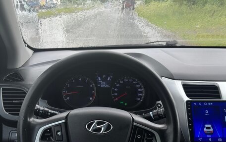 Hyundai Solaris II рестайлинг, 2014 год, 830 000 рублей, 40 фотография