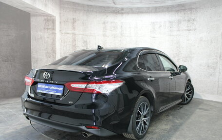 Toyota Camry, 2022 год, 3 525 000 рублей, 6 фотография