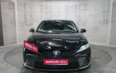 Toyota Camry, 2022 год, 3 525 000 рублей, 2 фотография