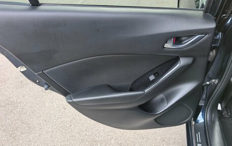 Mazda Axela, 2016 год, 1 290 000 рублей, 22 фотография