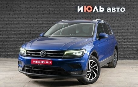 Volkswagen Tiguan II, 2018 год, 2 575 000 рублей, 1 фотография