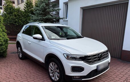 Volkswagen T-Roc I, 2021 год, 1 495 000 рублей, 2 фотография
