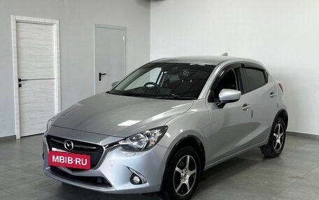 Mazda Demio IV, 2017 год, 1 000 000 рублей, 2 фотография