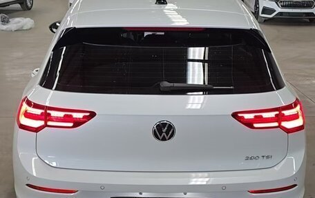 Volkswagen Golf VIII, 2023 год, 2 250 000 рублей, 4 фотография