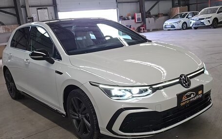 Volkswagen Golf VIII, 2023 год, 2 250 000 рублей, 7 фотография