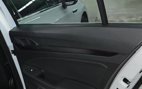Volkswagen Golf VIII, 2023 год, 2 250 000 рублей, 11 фотография