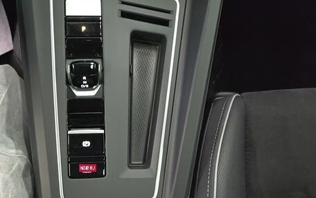 Volkswagen Golf VIII, 2023 год, 2 250 000 рублей, 26 фотография