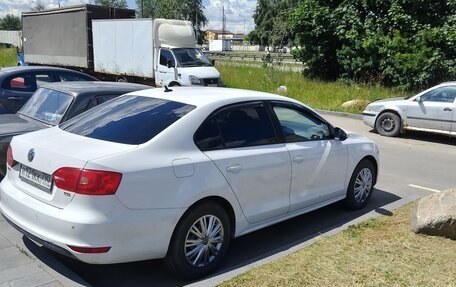 Volkswagen Jetta VI, 2013 год, 780 000 рублей, 3 фотография