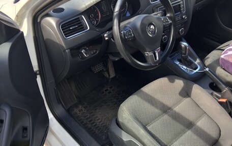 Volkswagen Jetta VI, 2013 год, 780 000 рублей, 6 фотография
