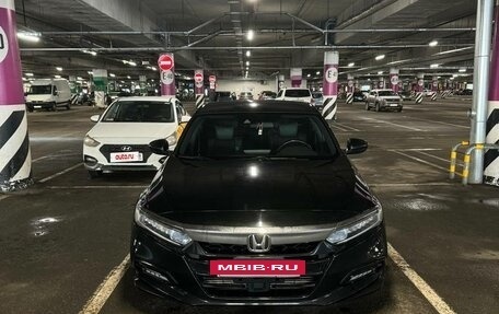 Honda Accord IX рестайлинг, 2018 год, 1 750 000 рублей, 2 фотография
