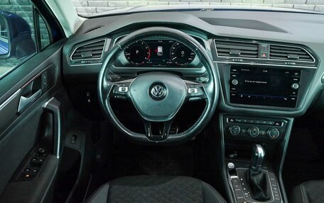 Volkswagen Tiguan II, 2018 год, 2 575 000 рублей, 10 фотография