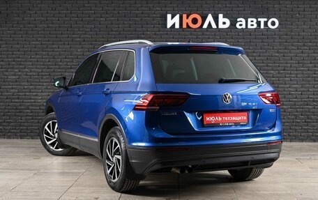 Volkswagen Tiguan II, 2018 год, 2 575 000 рублей, 6 фотография