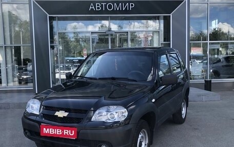 Chevrolet Niva I рестайлинг, 2019 год, 850 000 рублей, 1 фотография