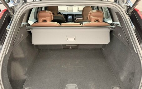 Volvo XC60 II, 2025 год, 7 100 000 рублей, 10 фотография