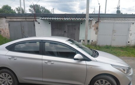 Hyundai Solaris II рестайлинг, 2019 год, 2 000 000 рублей, 2 фотография