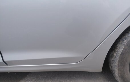 Hyundai Solaris II рестайлинг, 2019 год, 2 000 000 рублей, 20 фотография