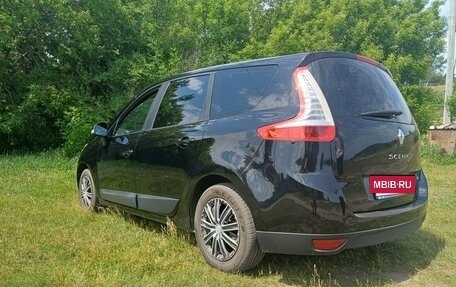 Renault Scenic III, 2013 год, 990 000 рублей, 6 фотография