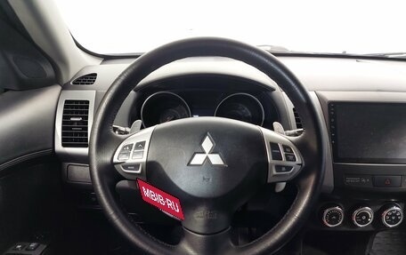 Mitsubishi Outlander III рестайлинг 3, 2010 год, 1 110 000 рублей, 11 фотография