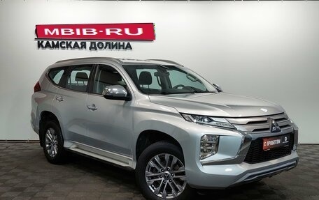 Mitsubishi Pajero Sport III рестайлинг, 2022 год, 3 670 000 рублей, 7 фотография