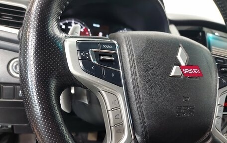 Mitsubishi Pajero Sport III рестайлинг, 2022 год, 3 670 000 рублей, 10 фотография