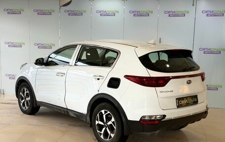KIA Sportage IV рестайлинг, 2021 год, 1 610 000 рублей, 5 фотография