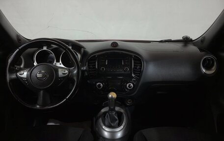 Nissan Juke II, 2012 год, 900 000 рублей, 13 фотография