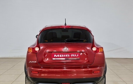 Nissan Juke II, 2012 год, 900 000 рублей, 8 фотография