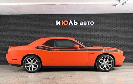 Dodge Challenger III рестайлинг 2, 2013 год, 3 500 000 рублей, 8 фотография