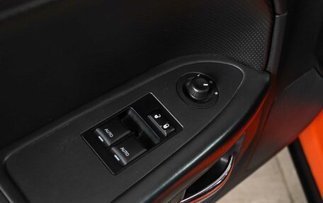 Dodge Challenger III рестайлинг 2, 2013 год, 3 500 000 рублей, 13 фотография