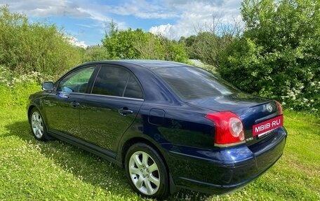 Toyota Avensis III рестайлинг, 2006 год, 670 000 рублей, 3 фотография