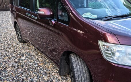 Honda Stepwgn IV, 2013 год, 1 300 000 рублей, 3 фотография