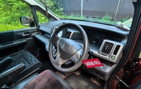 Honda Stepwgn IV, 2013 год, 1 300 000 рублей, 14 фотография