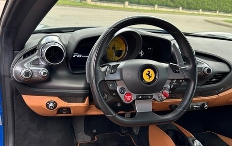 Ferrari F8, 2019 год, 24 300 000 рублей, 12 фотография