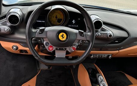 Ferrari F8, 2019 год, 24 300 000 рублей, 14 фотография