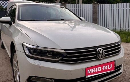 Volkswagen Passat B8 рестайлинг, 2018 год, 1 350 000 рублей, 2 фотография