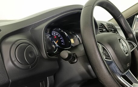Renault Logan II, 2019 год, 960 000 рублей, 9 фотография