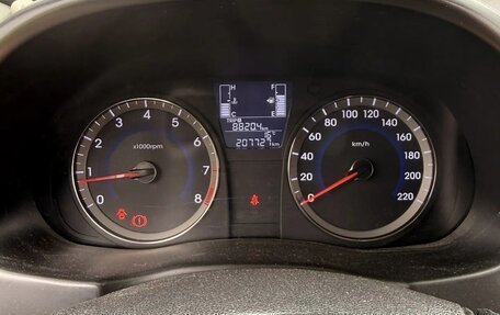 Hyundai Solaris II рестайлинг, 2015 год, 830 000 рублей, 7 фотография