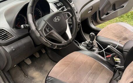 Hyundai Solaris II рестайлинг, 2015 год, 830 000 рублей, 6 фотография