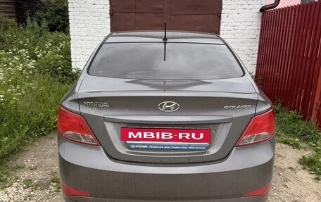 Hyundai Solaris II рестайлинг, 2015 год, 830 000 рублей, 2 фотография