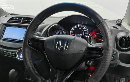 Honda Fit Shuttle I рестайлинг, 2011 год, 950 000 рублей, 11 фотография
