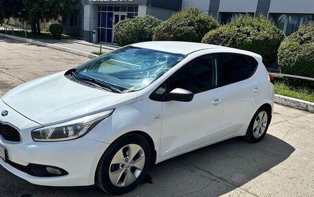 KIA cee'd III, 2015 год, 930 000 рублей, 2 фотография