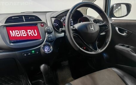 Honda Fit Shuttle I рестайлинг, 2011 год, 950 000 рублей, 13 фотография