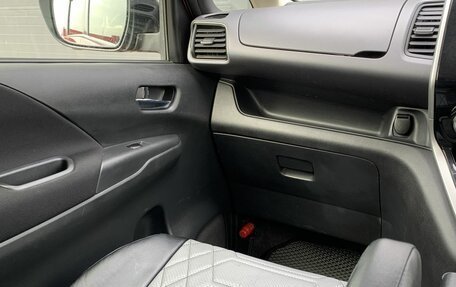 Nissan Serena IV, 2017 год, 1 750 000 рублей, 23 фотография