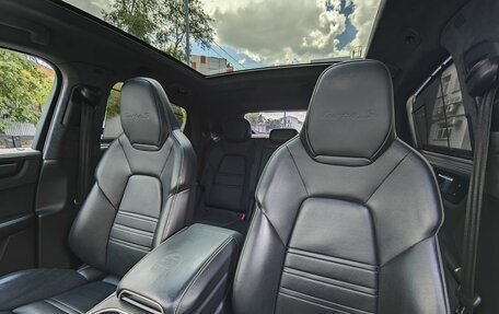 Porsche Cayenne III, 2020 год, 11 990 000 рублей, 14 фотография