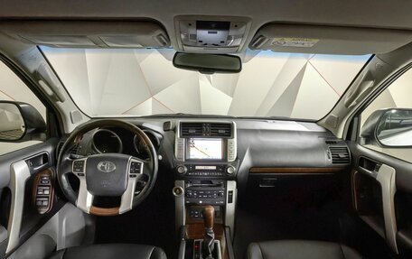 Toyota Land Cruiser Prado 150 рестайлинг 2, 2013 год, 2 599 000 рублей, 14 фотография