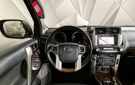 Toyota Land Cruiser Prado 150 рестайлинг 2, 2013 год, 2 599 000 рублей, 23 фотография